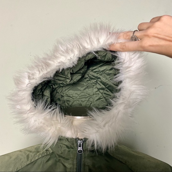 Gap Furry Hooded Bomber Jacket - Picture 2 of 8